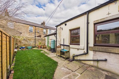 undefined, Greenfield Street, Freehold - a 2 bed home with a garden, close to the canal and city centre