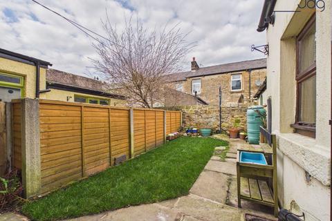 2 bedroom terraced house for sale, Greenfield Street, Freehold - a 2 bed home with a garden, close to the canal and city centre