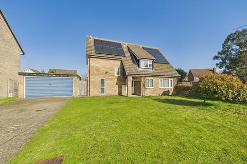 4 bedroom detached house for sale, Nunnery Drive, Thetford, IP24