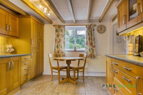 3 bedroom detached house for sale, Main Road, Alfreton DE55