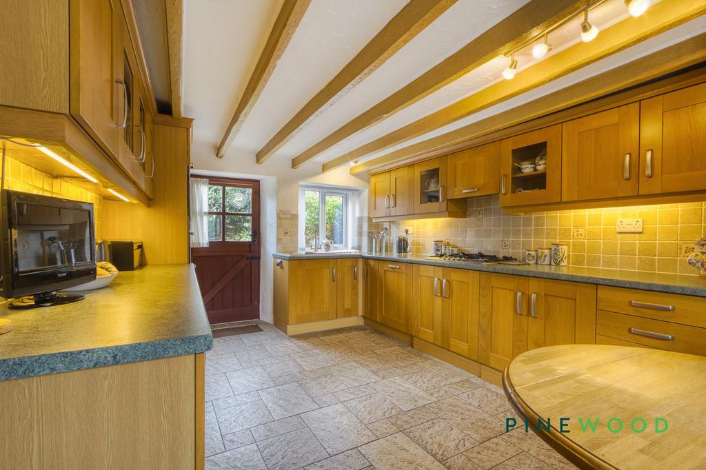 Kitchen diner