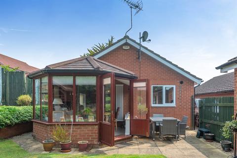 2 bedroom detached bungalow for sale, Walnut Close, Empingham, Oakham