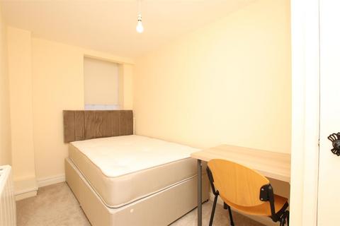 2 bedroom flat to rent, 22 Charlotte Street, Bath BA1