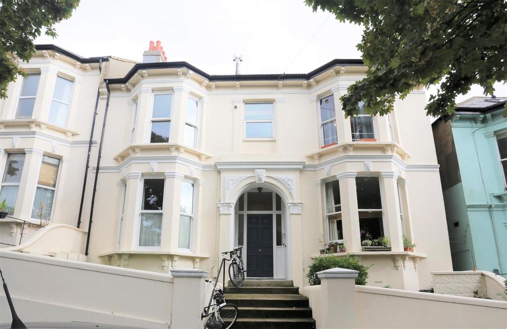 3, 6 Evelyn Terrace New External.JPG