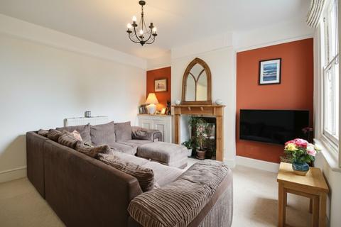 2 bedroom semi-detached house for sale, Eastern Avenue, Ashford TN23