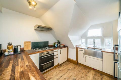 1 bedroom flat for sale, The Hermitage, Richmond TW10