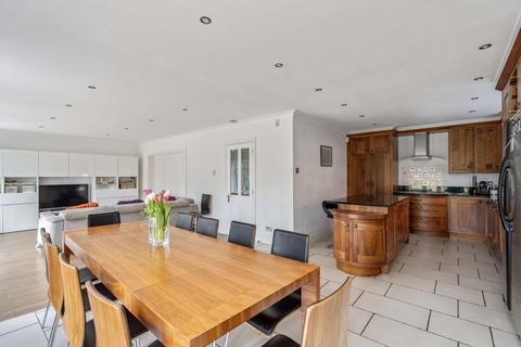 5 bedroom detached house for sale, The Avenue, Hatch End, Pinner HA5