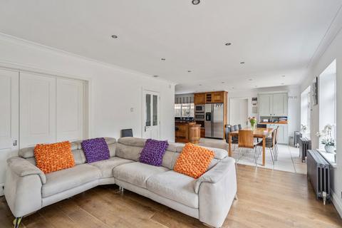 5 bedroom detached house for sale, The Avenue, Hatch End, Pinner HA5