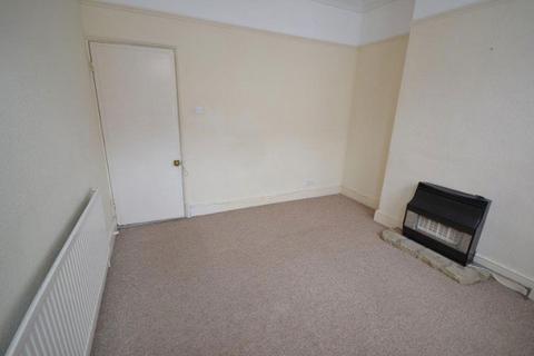 2 bedroom terraced house to rent, St Leonards Road, Leicester