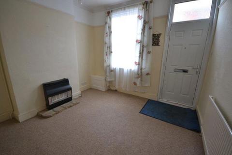 2 bedroom terraced house to rent, St Leonards Road, Leicester