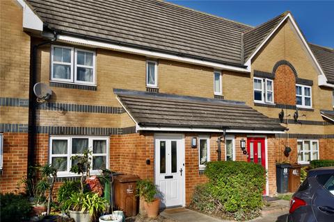 3 bedroom terraced house for sale - Seagull Close, Barking, Essex, IG11