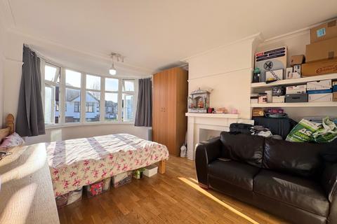 3 bedroom maisonette for sale, Rusland Park Road, Harrow, HA1