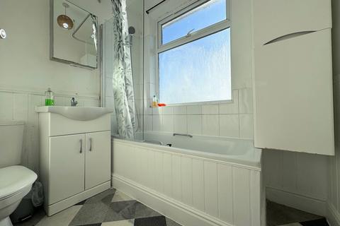 3 bedroom maisonette for sale, Rusland Park Road, Harrow, HA1