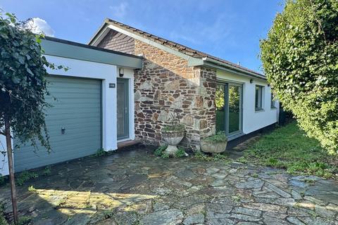 2 bedroom bungalow for sale, Little Dinas, Padstow, PL28