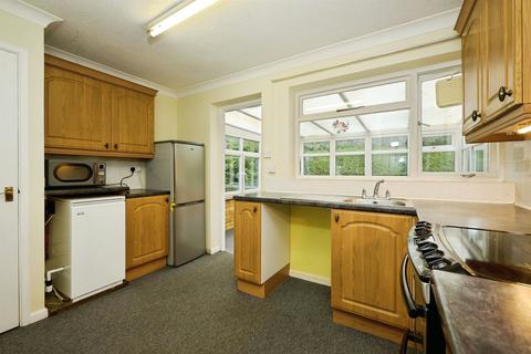 2 bedroom detached bungalow for sale, Mayfields, Lakenheath, Brandon