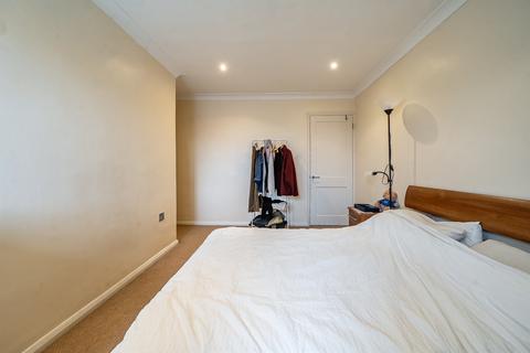 undefined, College Court, London