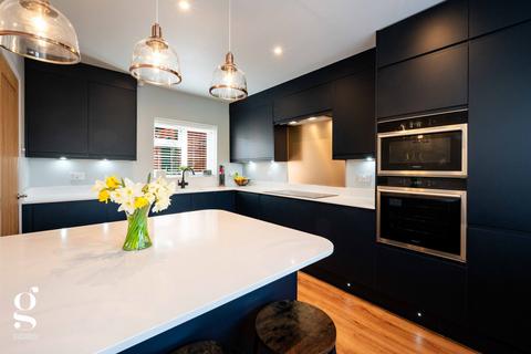 4 bedroom detached house for sale, Dormington Drive, Tupsley, Hereford