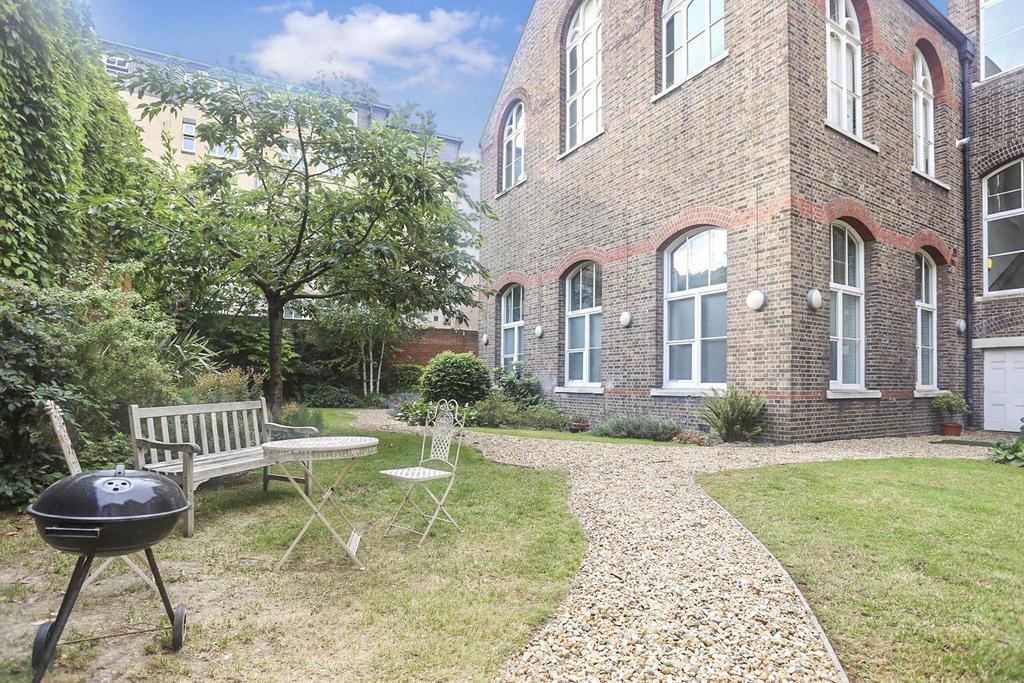 Old College House Communal Garden.jpg