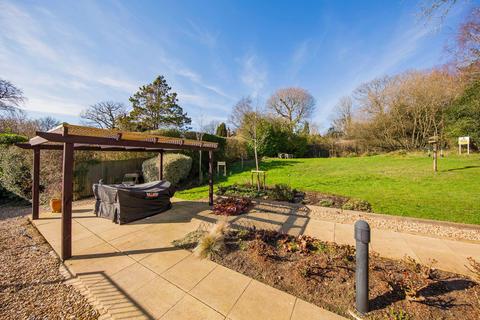 undefined, Mutton Hall Hill, Heathfield