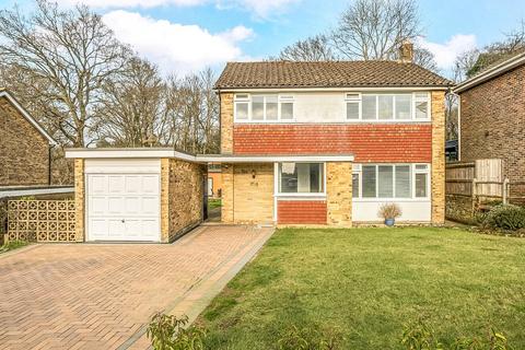 4 bedroom detached house for sale, Phillips Close, Hampshire GU35