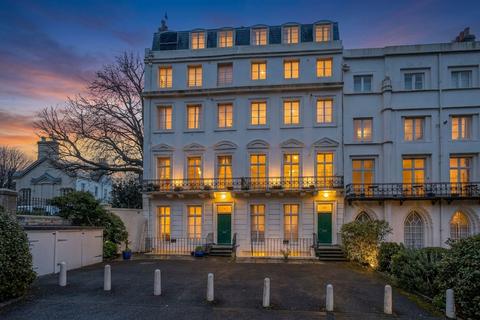 Studio for sale, Sillwood Place, Brighton, BN1