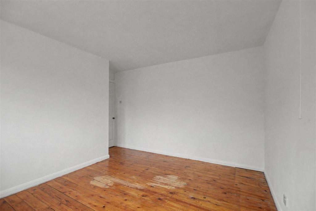 Bedroom 2 2.jpeg