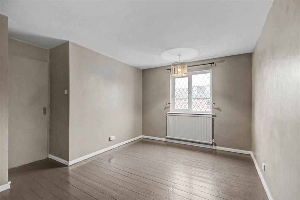 Bedroom 3 2.jpeg