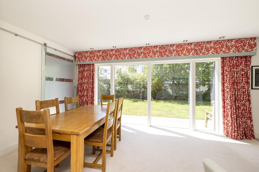Dining Room of 1 Brighouse Park Rigg