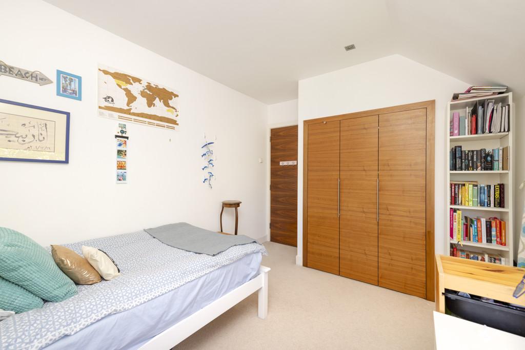 Double Bedroom 4 of 1 Brighouse Park Rigg