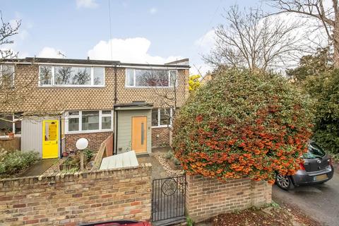 3 bedroom end of terrace house for sale, Maybourne Close, Springfield Road, Sydenham, London, SE26