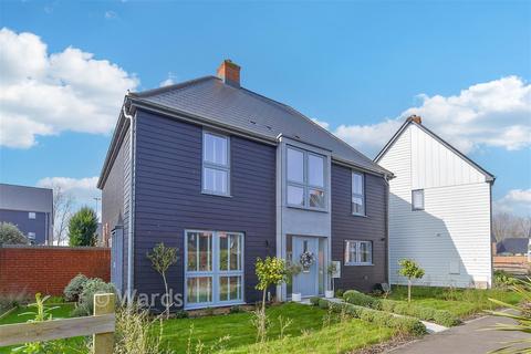 4 bedroom detached house for sale, Gatekeeper Lane, Ashford TN24