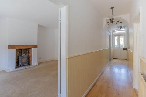 3 bedroom cottage for sale, High Street, Malmesbury, SN16
