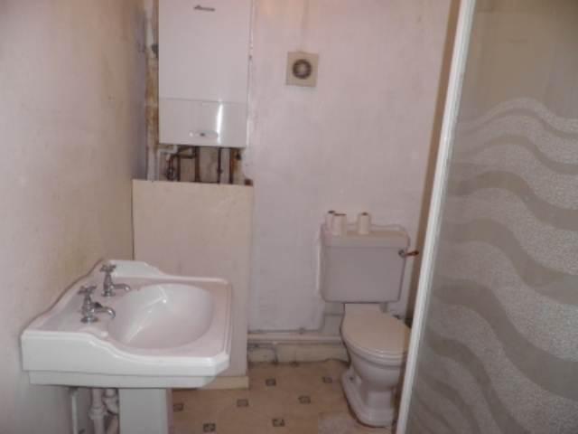Communal shower room