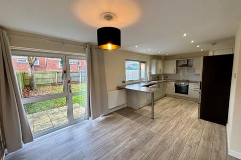 3 bedroom end of terrace house for sale, Radcliffe Road, Raf Lakenheath, Brandon