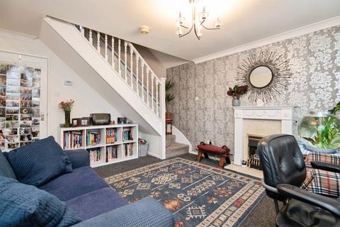 2 bedroom semi-detached house for sale, Denbigh Close, Dudley