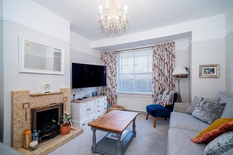 3 bedroom semi-detached house for sale, Beresford Road, St. Albans