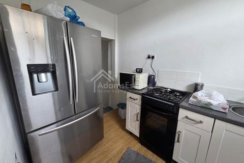 3 bedroom end of terrace house for sale, Field Lane, Dewsbury