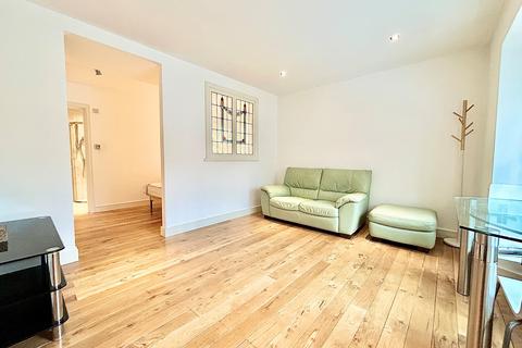 undefined, Dartford Avenue, London, N9