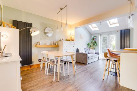 4 bedroom semi-detached house for sale, Spinney Road, Nottingham NG10
