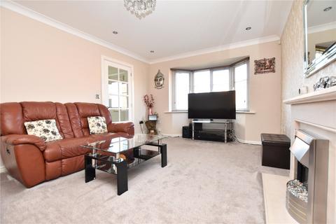 4 bedroom detached house for sale, May Avenue, Churwell, Morley, Leeds