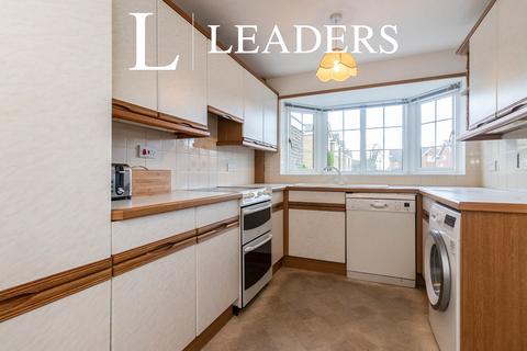 undefined, Penshurst Way, SM2