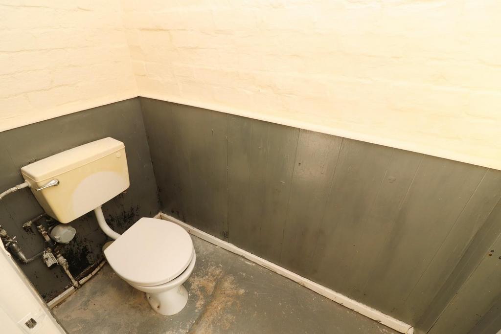 Ground Floor Cloakroom / WC