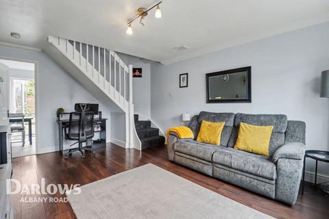 2 bedroom semi-detached house for sale, De Havilland Road, Cardiff