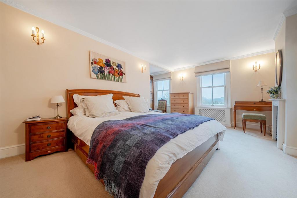 Main Bedroom