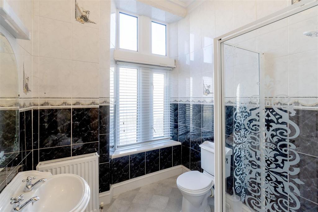 Ensuite.jpg