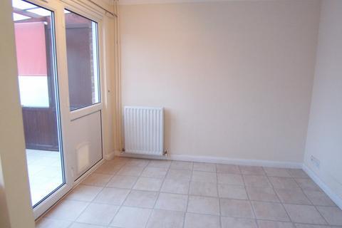 3 bedroom end of terrace house for sale, Vanquisher Walk, Gravesend, DA12