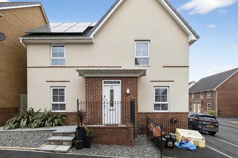 4 bedroom detached house for sale, Pen Y Berllan, Bridgend, CF31