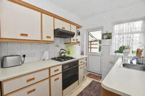 3 bedroom semi-detached house for sale, Madison Gardens, Bexleyheath, Bexley, DA7