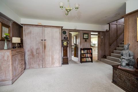 6 bedroom detached house for sale, Inner Park Road