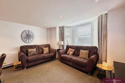 2 bedroom flat for sale, 13 East Parade, Rhyl, Denbighshire LL18 3AG